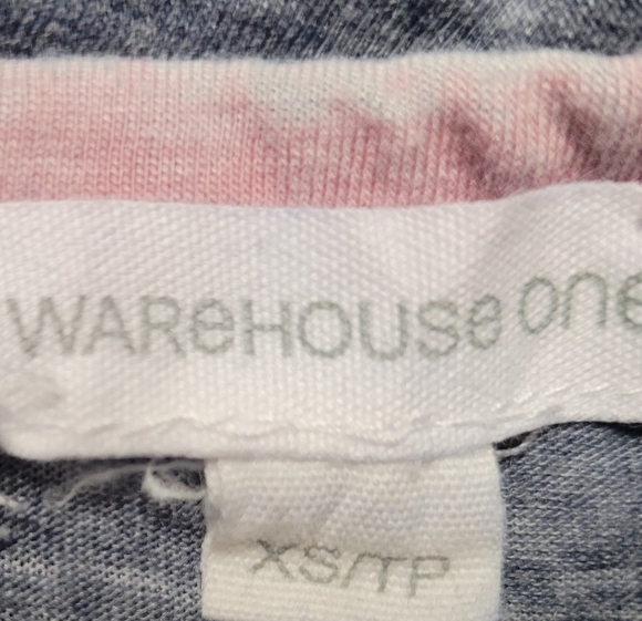 Shoulder Cut Out T-Shirt, EUC - Picture 9 of 10